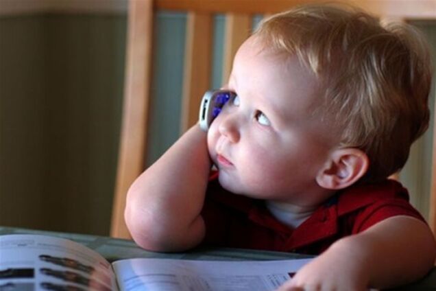 В новогоднюю ночь украинцы позвонили более миллиарда раз