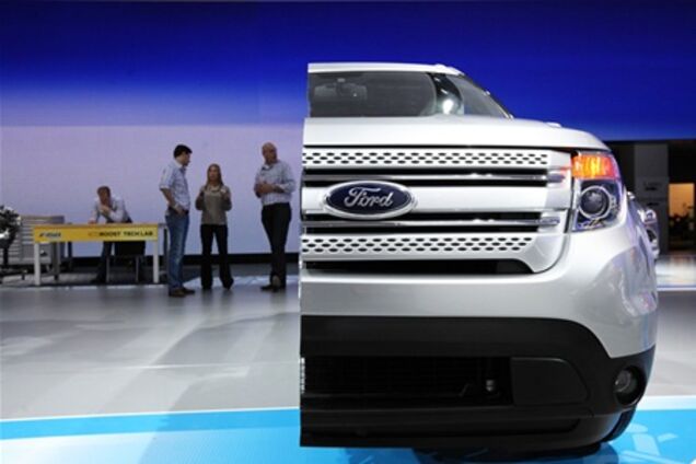 Ford разрезал свои автомобили напополам. Фото 