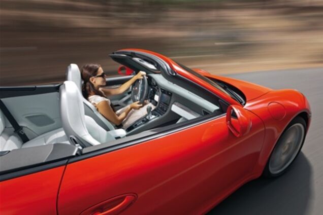 Кабриолет Porsche 911 представлен официально. Фото 