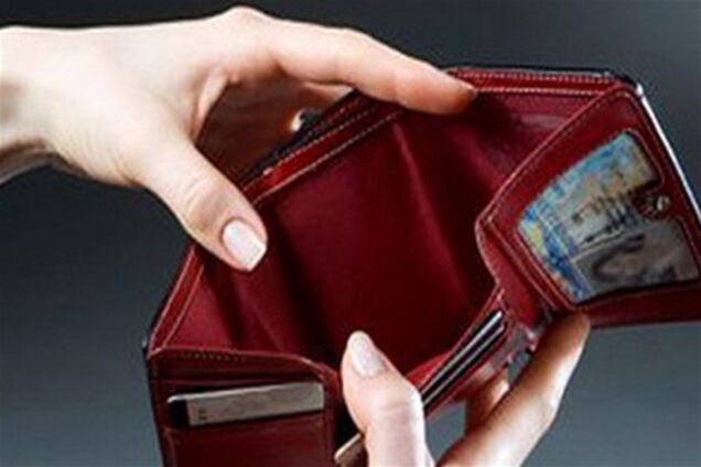 Бедность заставляет греков отказываться от своих детей