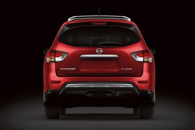 Новый Nissan Pathfinder стал слишком 'зализанным'. Фото