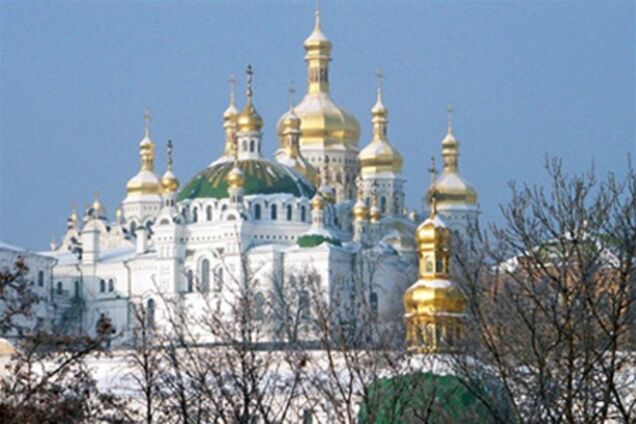 В Лавре запретили кормить птиц