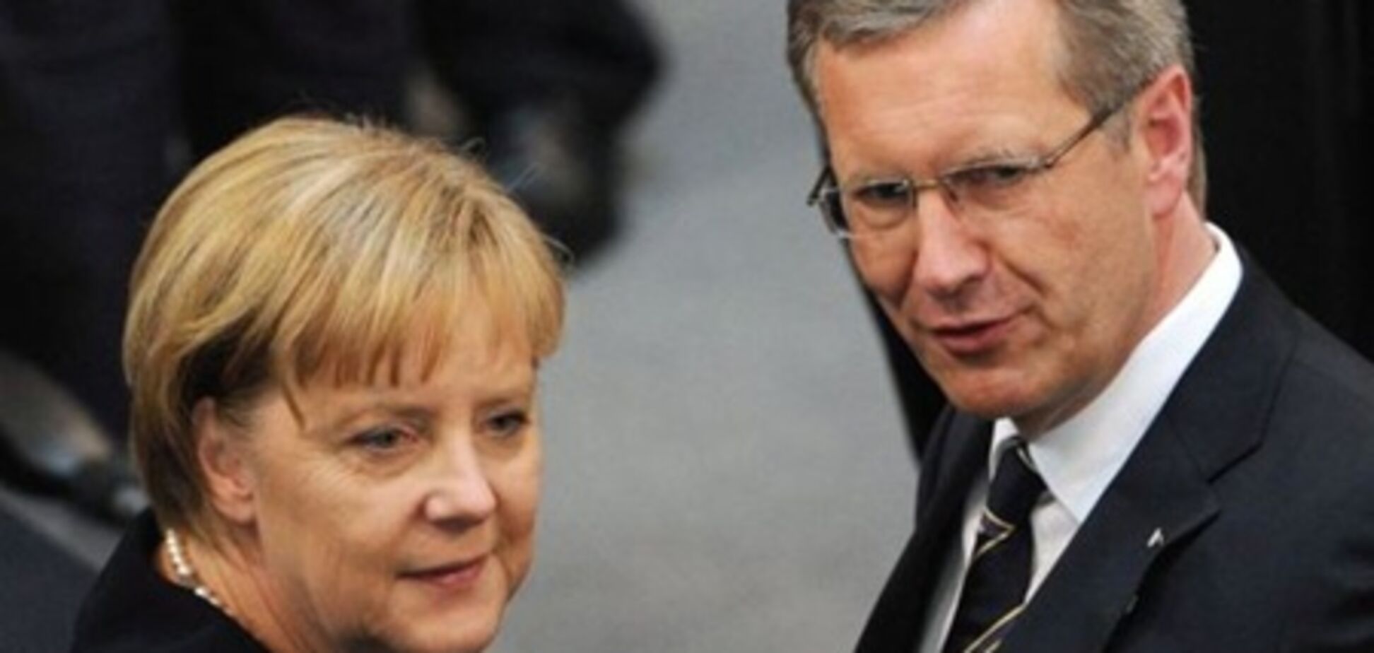 Меркель вступилась за президента Германии