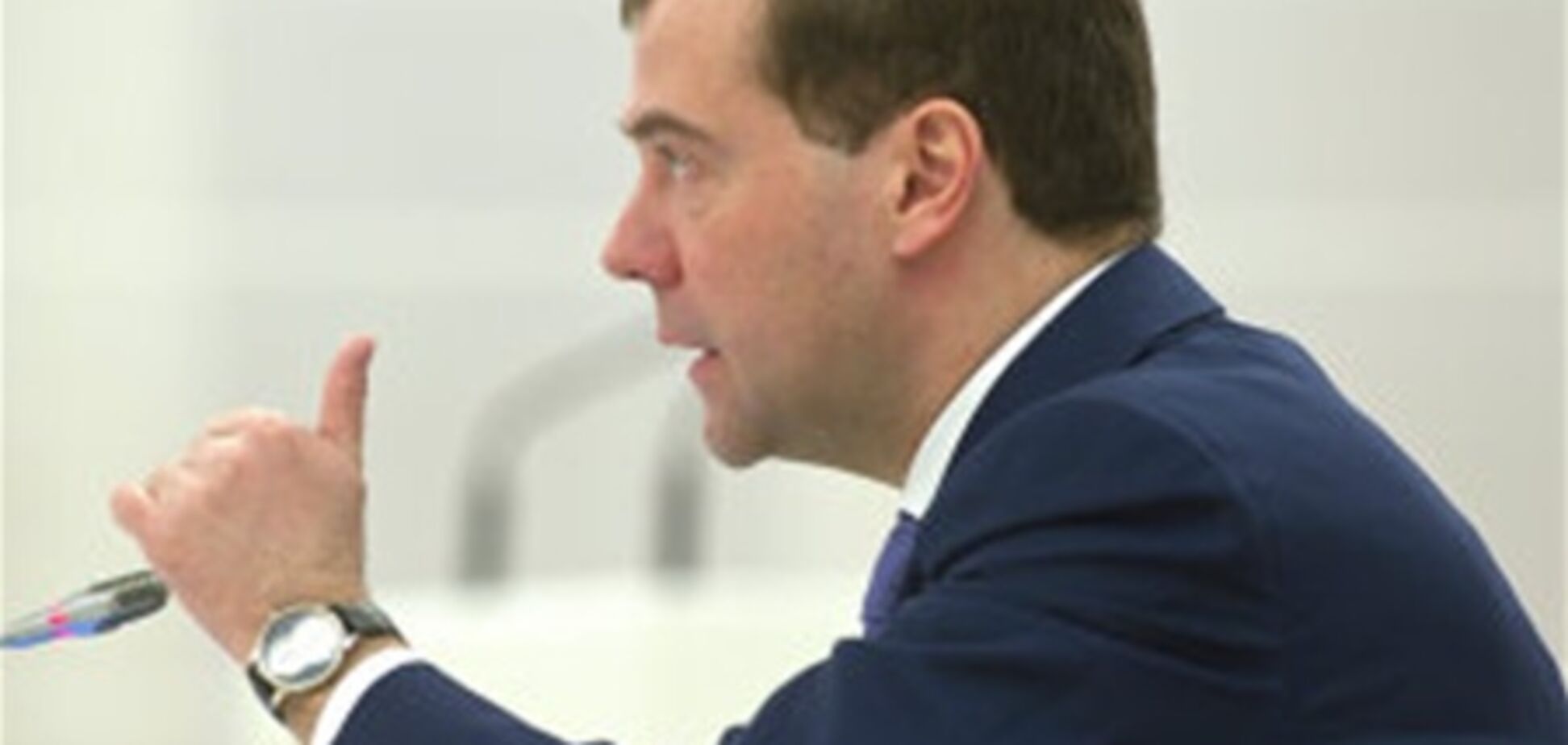 Медведев дал понять, что 'Газпром' может обойтись без украинской ГТС