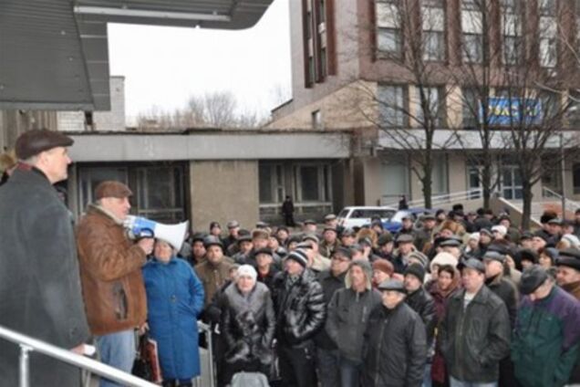 У Донецьку чорнобильці вимагають від влади виконання обіцянок. Фото