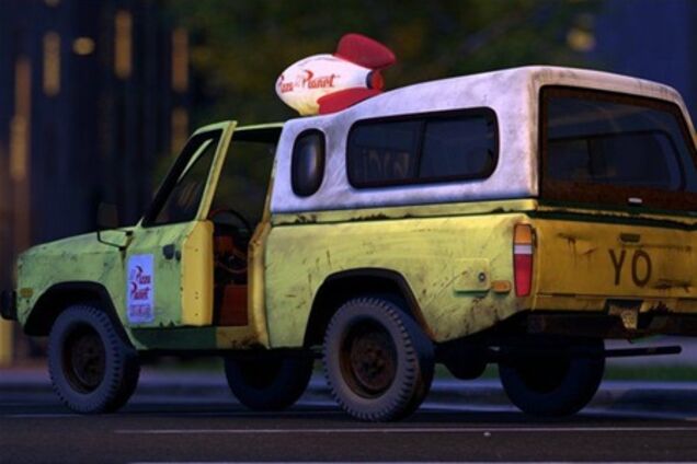 Самая известная машина в мультфильмах Pixar. Фото