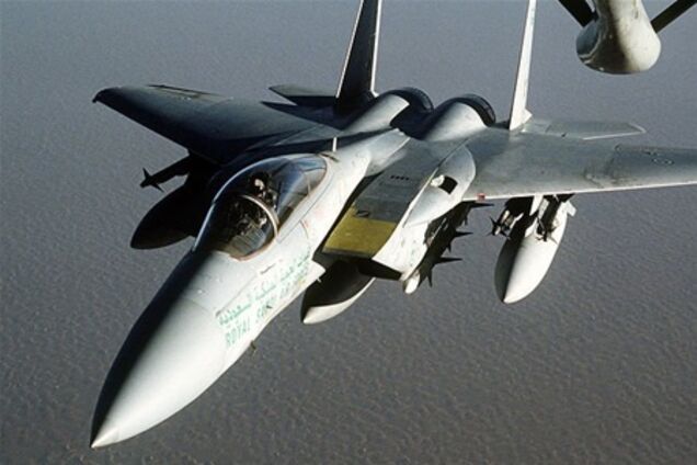 США перекидають до Південної Кореї 12 винищувачів