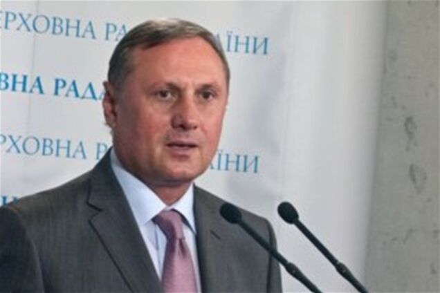 Єфремов заперечує сварку з Азаровим на засіданні фракції ПР