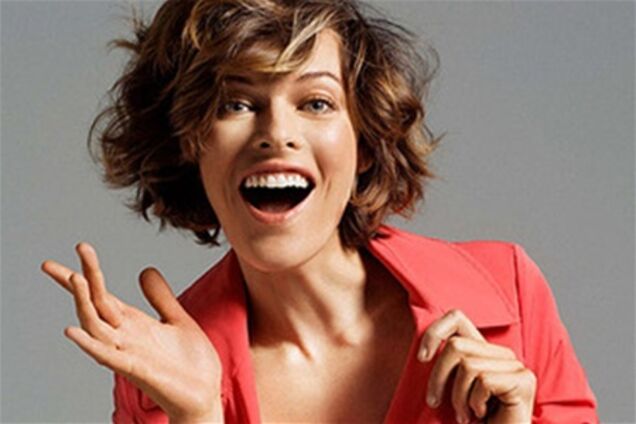 Йовович сглаживает строгость для Marella. Фото