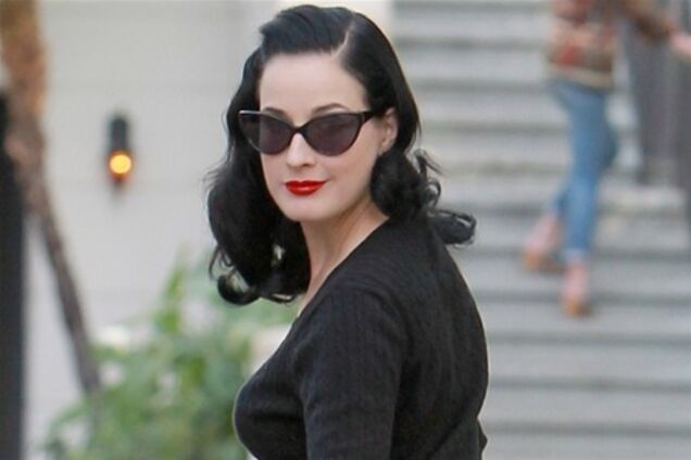 Фон Тиз демонстирует свой стиль. Фото