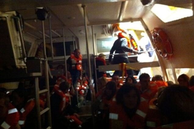 Підтверджено загибель трьох людей із затонулого в Італії лайнера