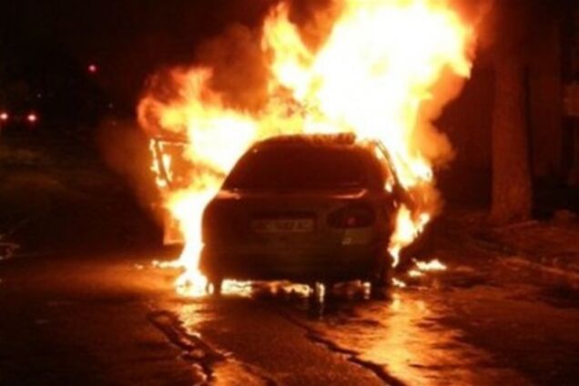 В Запорожье сожгли семь долговых автомобилей