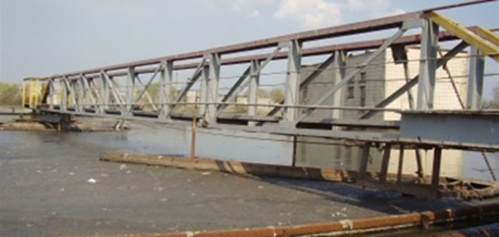 Под Киевом прорвало Бортническую станцию аэрации