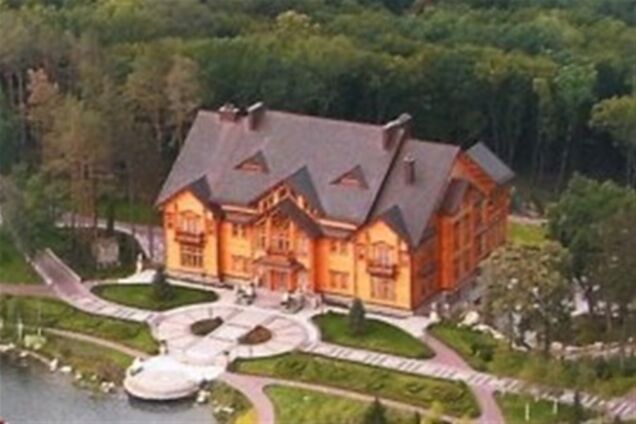 У 'Межигір'ї' відтворять монастир