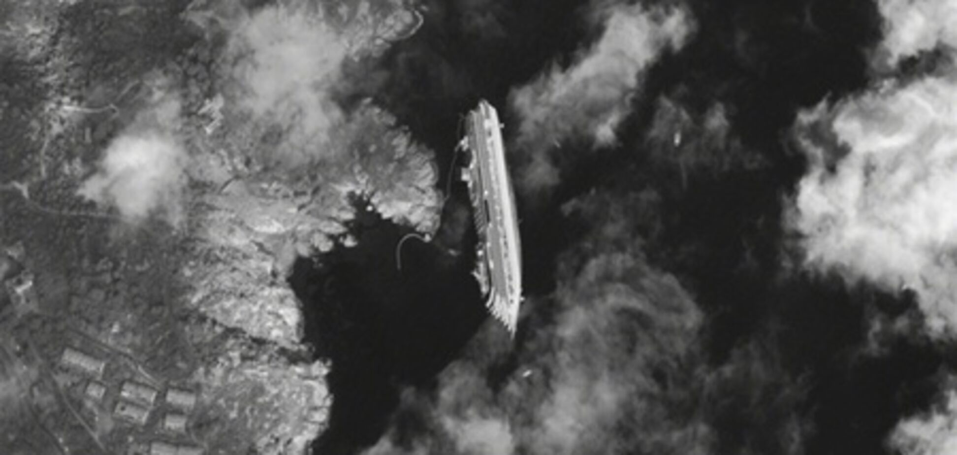 В інтернеті з'явилася фотографія Concordia з космосу. Відео