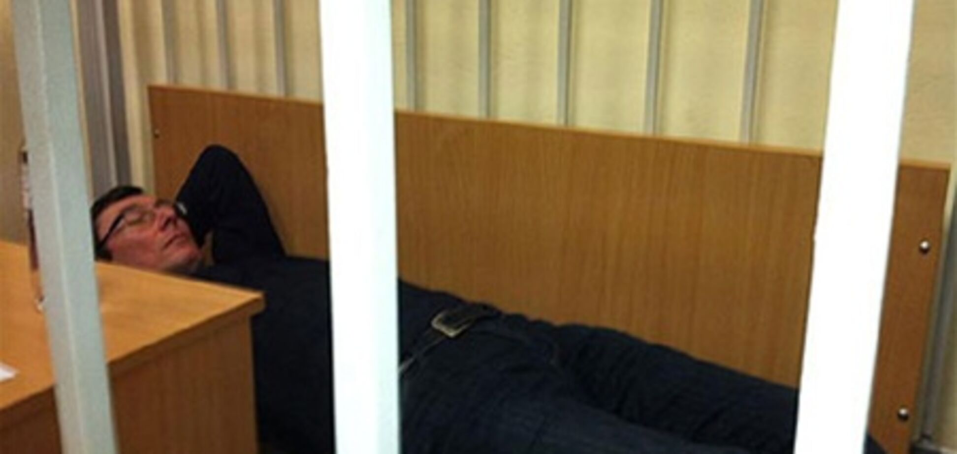 Луценко вчетверте за сьогодні викликали лікарів