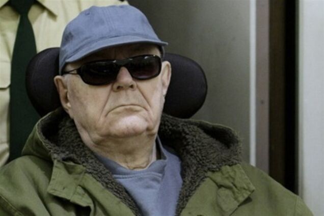 Дем'янюк просить у Німеччини грошей, щоб подати в суд на газету