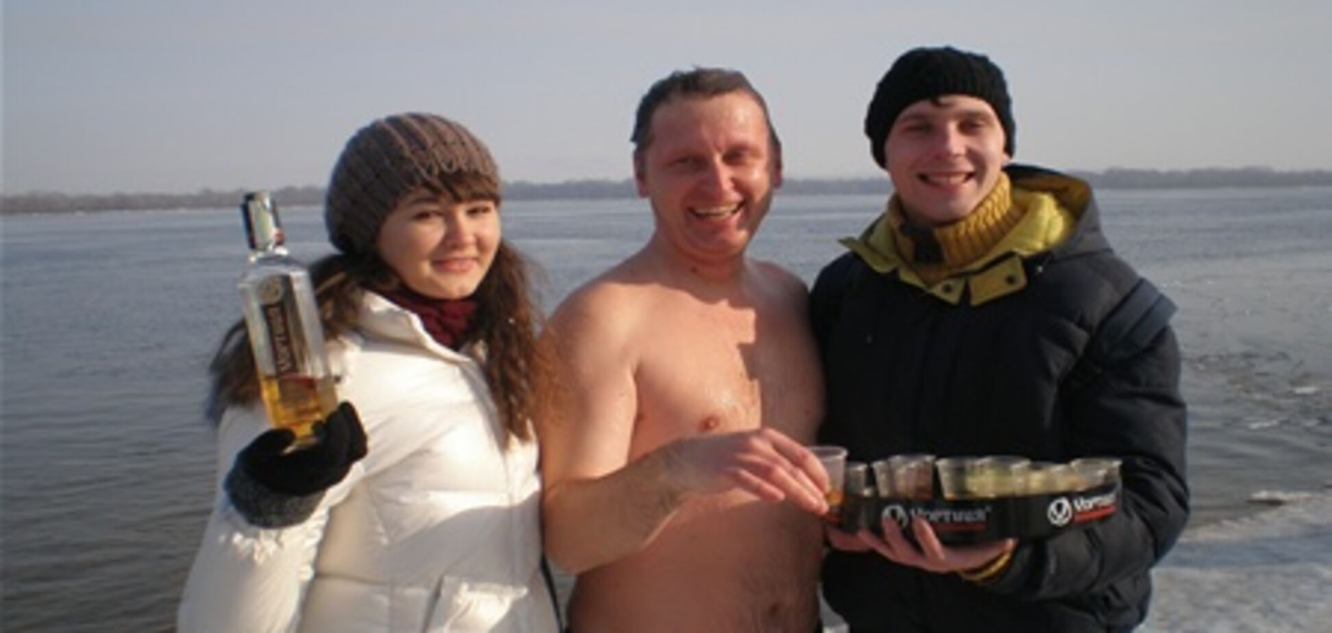 Украинцы массово получают Крещенский заряд бодрости