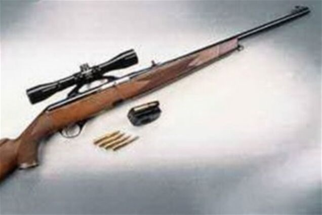 Житель Винниччины обстрелял кафе из пистолета, а потом принес карабин