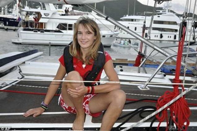 16-летняя голландка завершила кругосветное плавание