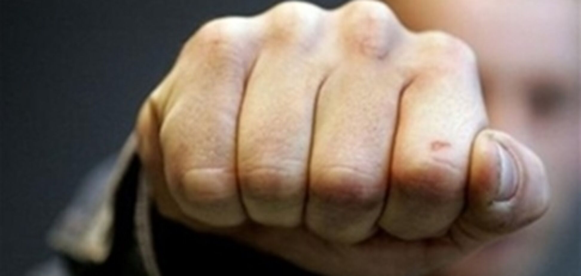 В донецком гастрономе избили группу журналистов