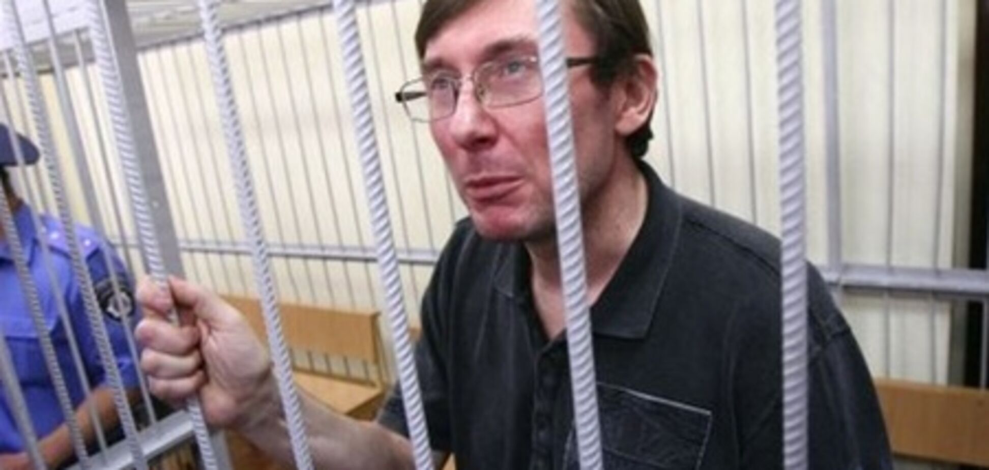 Хворого панкреатитом Луценка годують салом і консервами