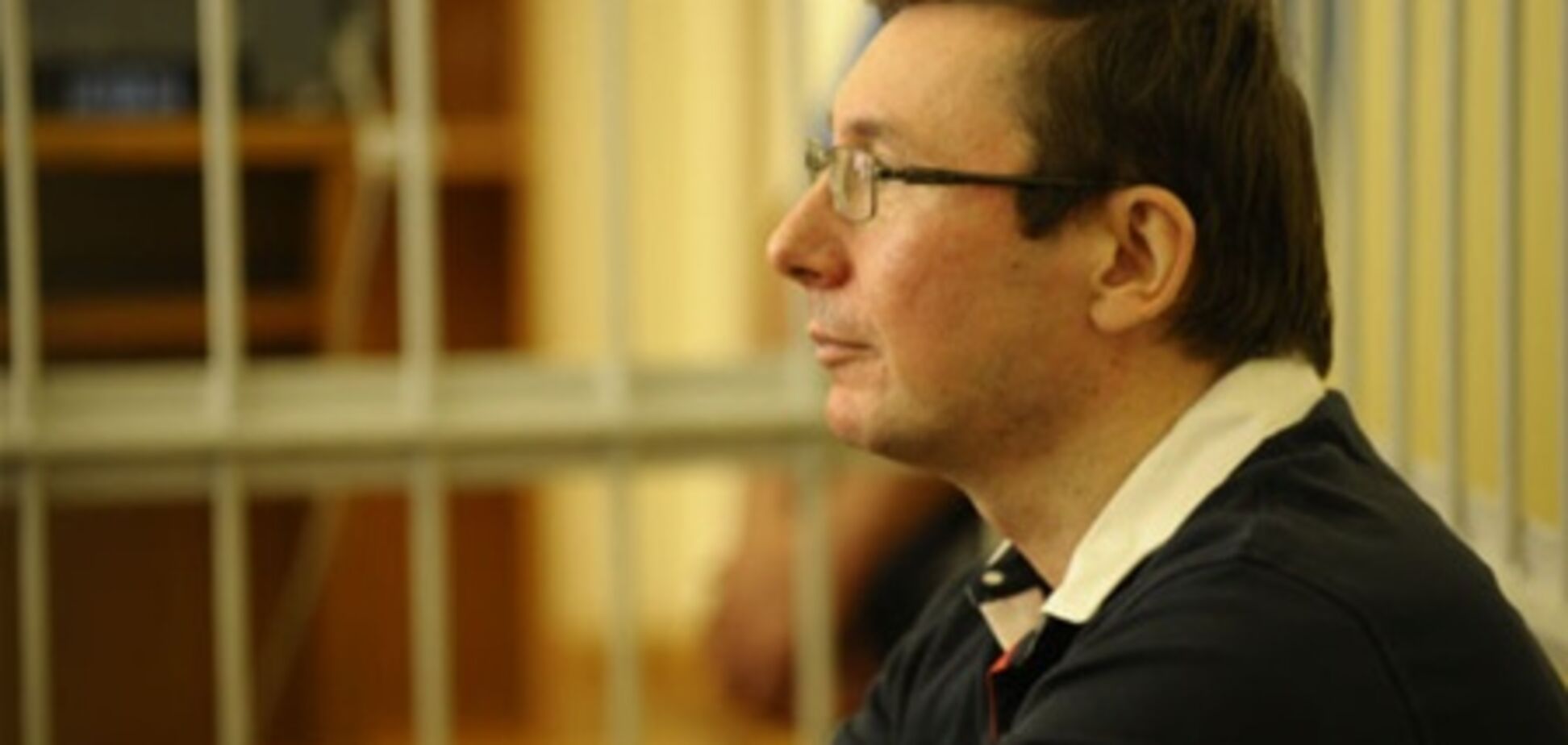 Луценко намерен судиться с прокурором 