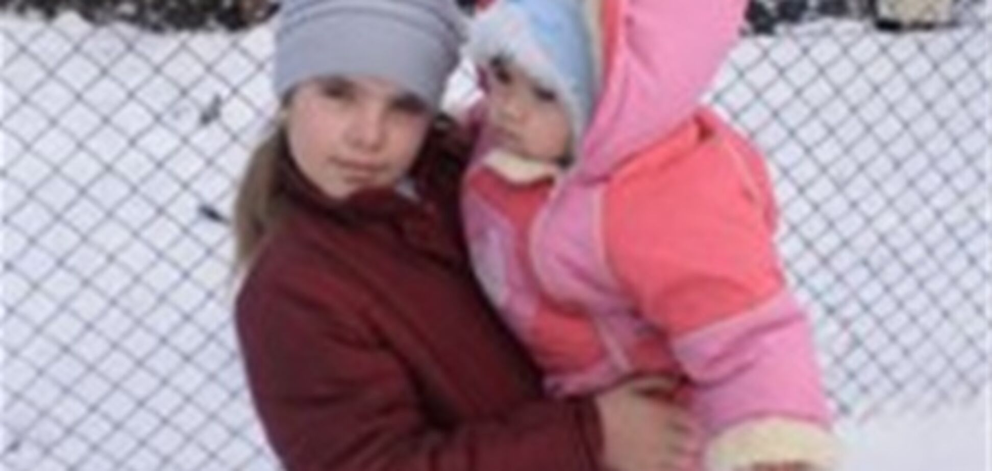 8-летняя девочка спасла при пожаре свою 10-месячную сестру