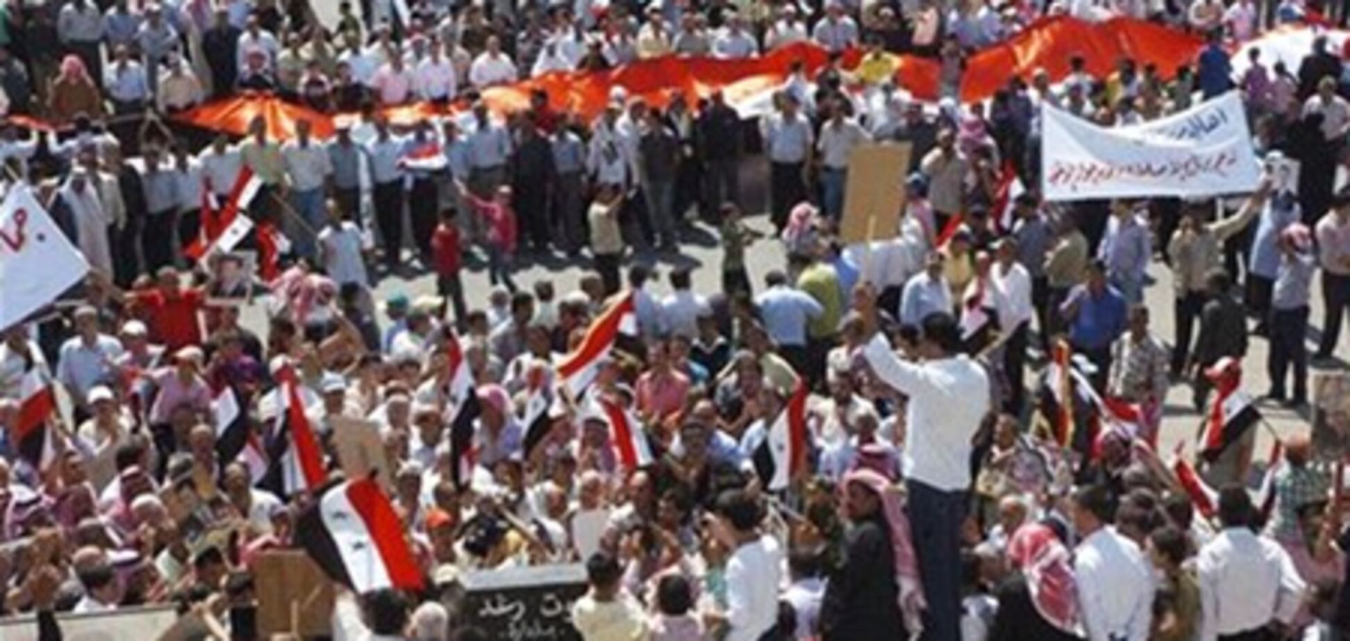 ЛАГ останется в Сирии еще на месяц