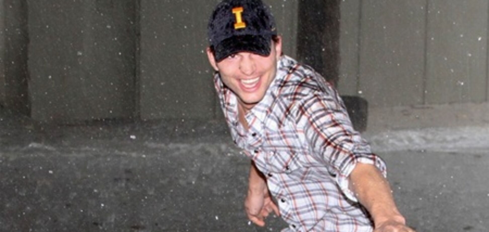 Катчер впал в детство. Фото