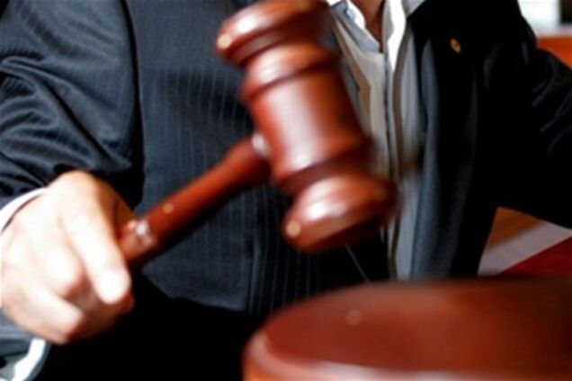 Водитель, избивший гаишника в Крыму, получил год исправительных работ