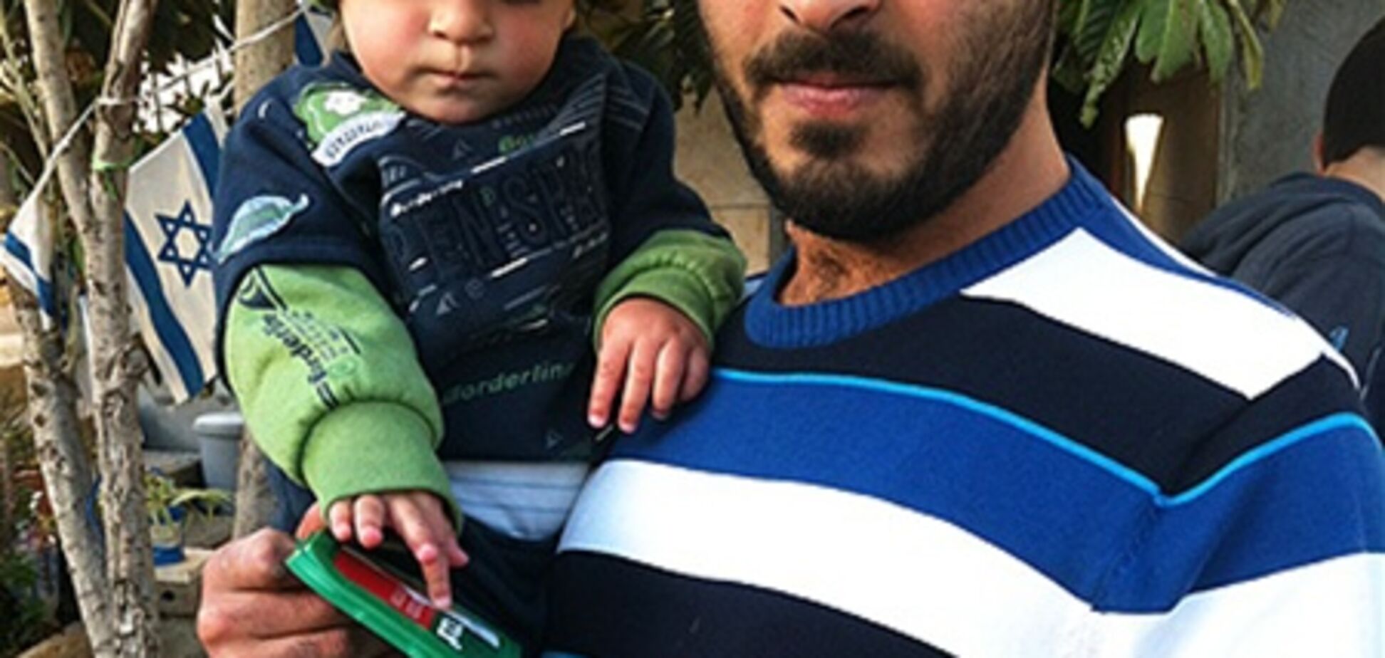 В Ізраїлі дитина півтора років відкусив змії голову