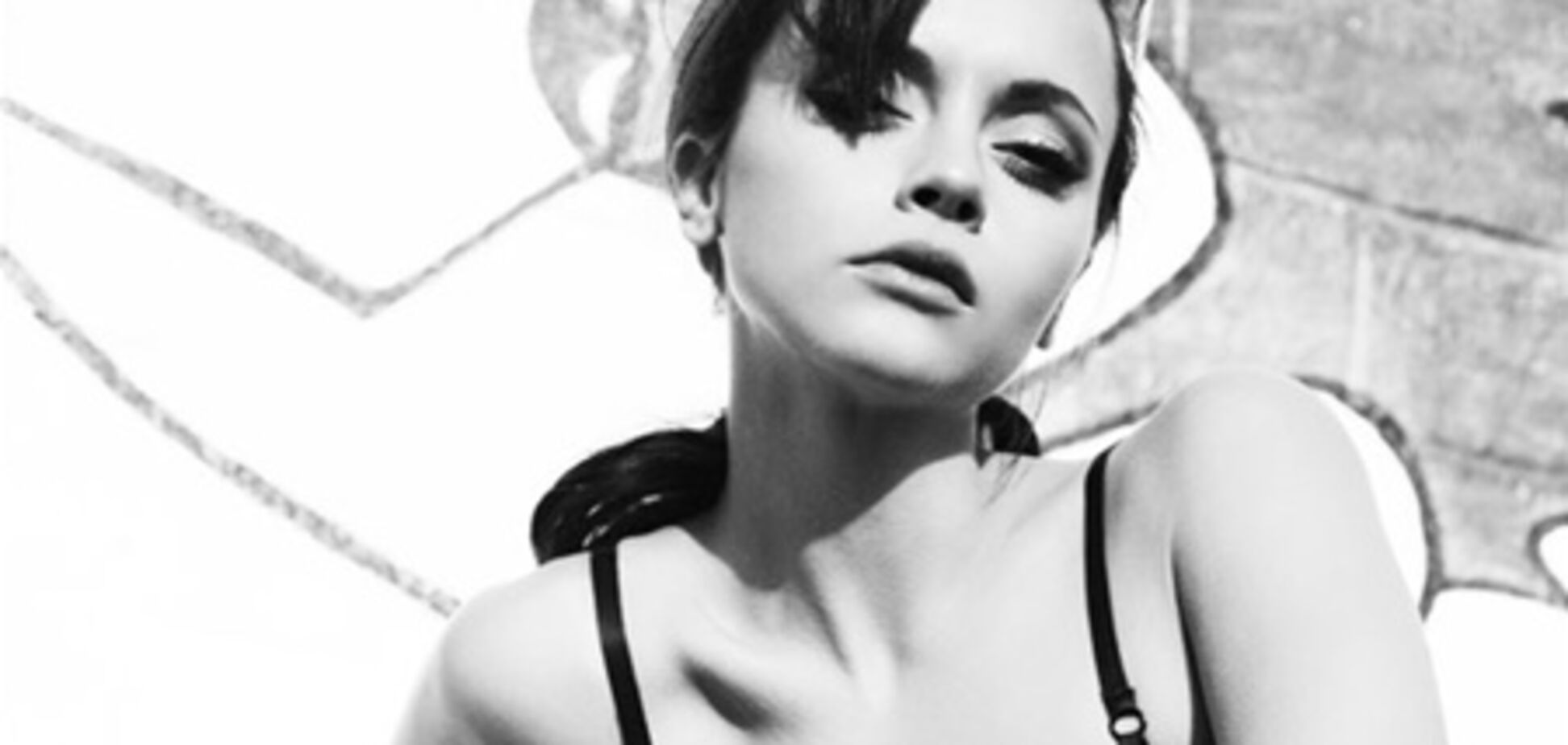 Риччи позирует для Oyster Magazine. Фото