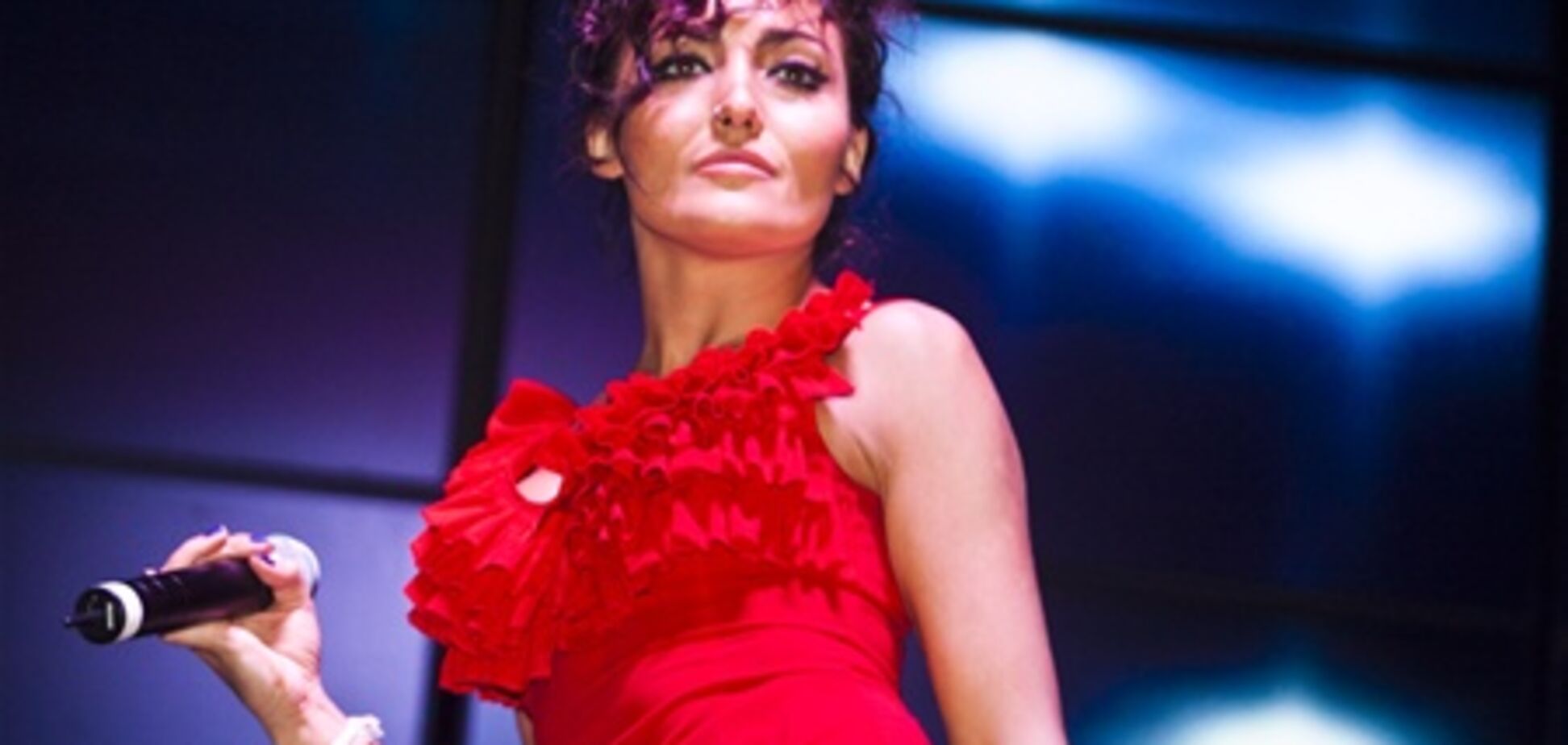 Добрыднева забыла одеться на концерт