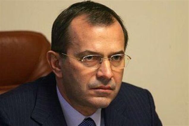 Кабмин намерен отменить плату за выдачу копий лицензий - Клюев