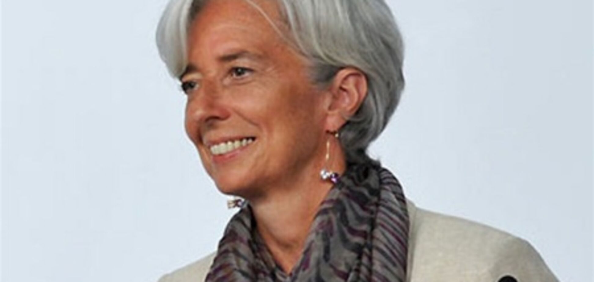 Глава МВФ: евро не исчезнет в 2012 году