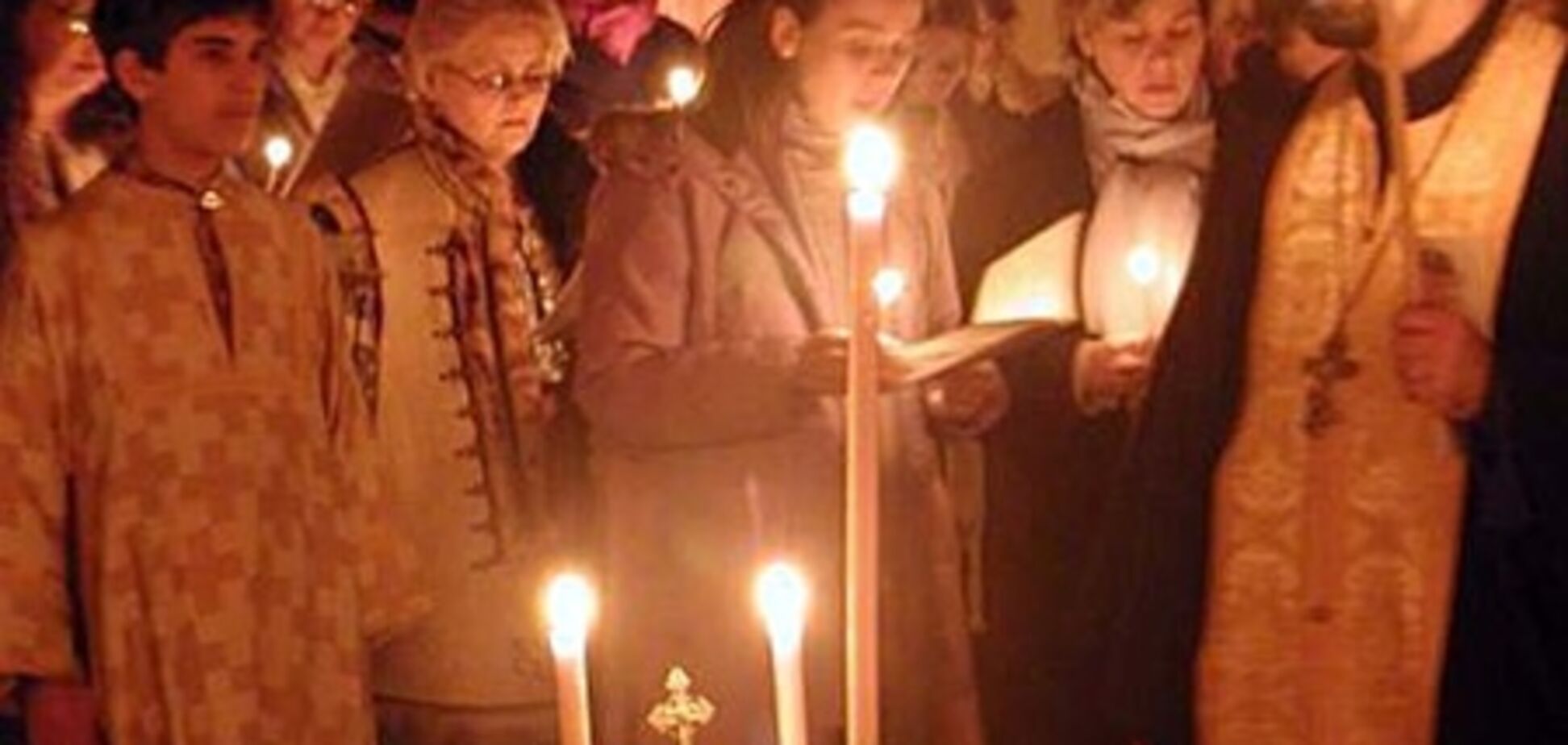 В храмах Украины начались торжественные богослужения