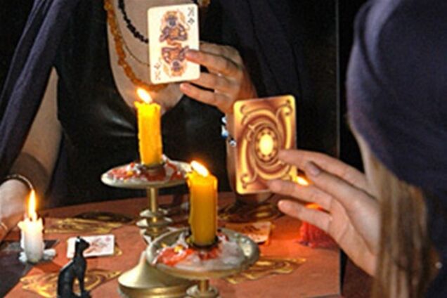 Святочные гадания: лучше ворожить на перекрестке и у ворот 