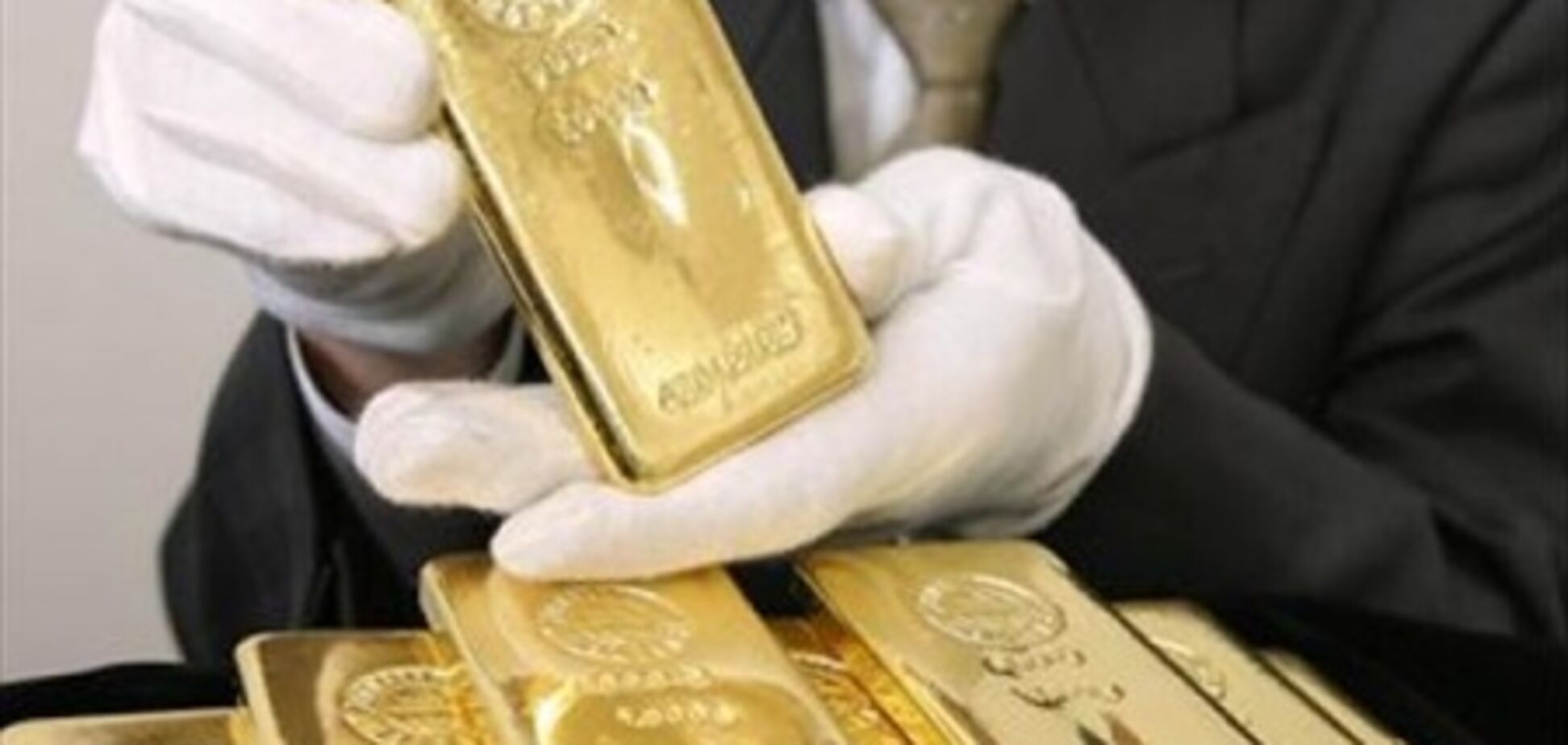 Эксперт: вкладывать в золото все сбережения не стоит