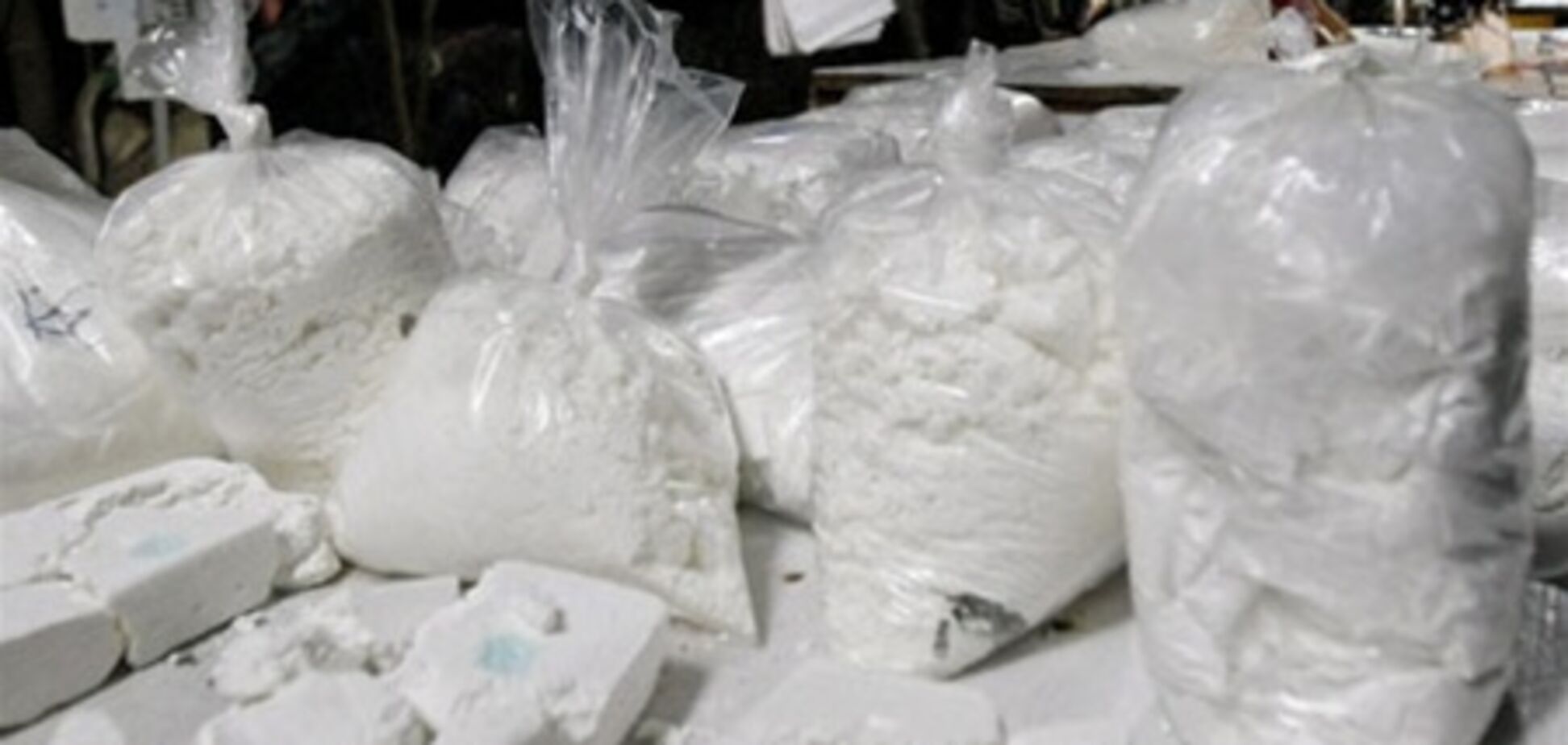 Полиция Коста-Рики нашла на пляже тайник с тонной кокаина