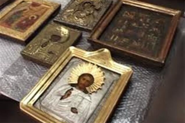 Старовинні ікони викрадено з храму на Львівщині