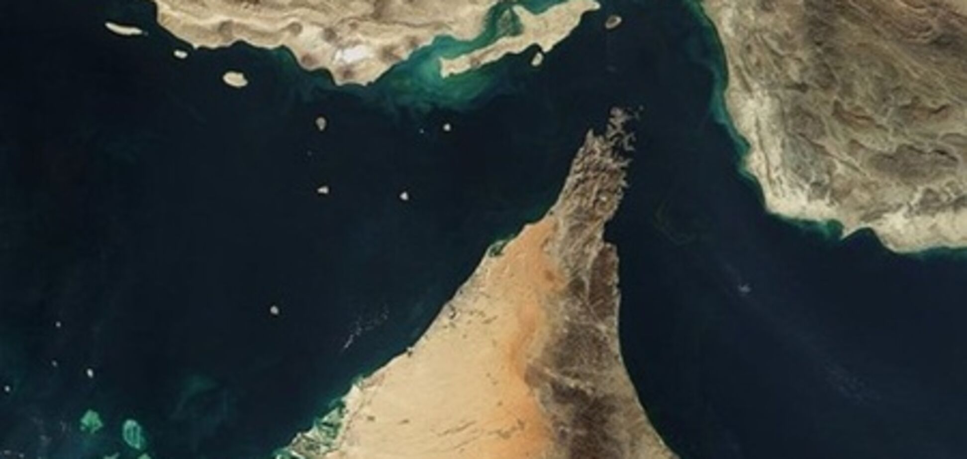 США 'вживуть заходів', якщо Іран перекриє Ормузьку протоку