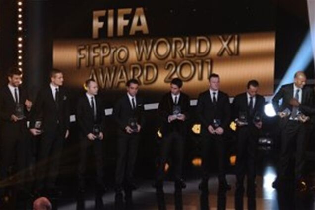 Пять футболистов 'Барселоны' попали в 'Команду года'