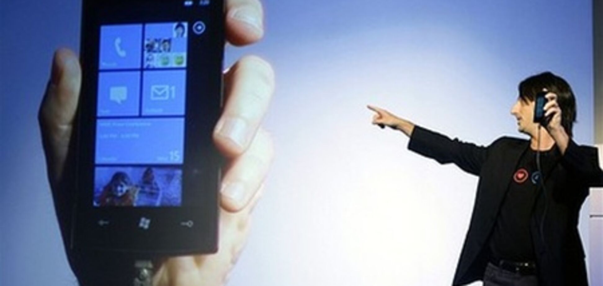 В Microsoft рассказали, как из-за Apple 'ампутировали' Windows Mobile