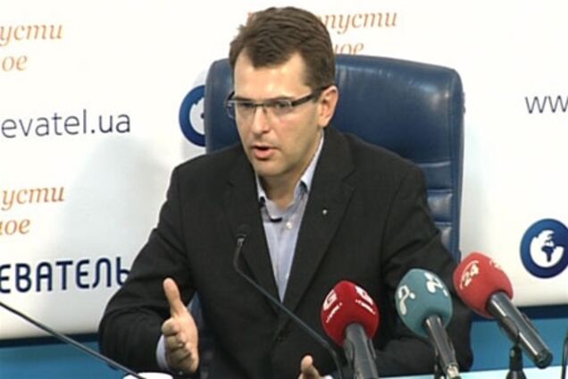 В борьбе за рынок оружия столкнулись два лоббиста - эксперт