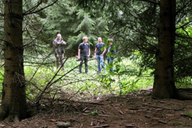 162 человека ищут ребенка, пропавшего в лесу на Ривненщине