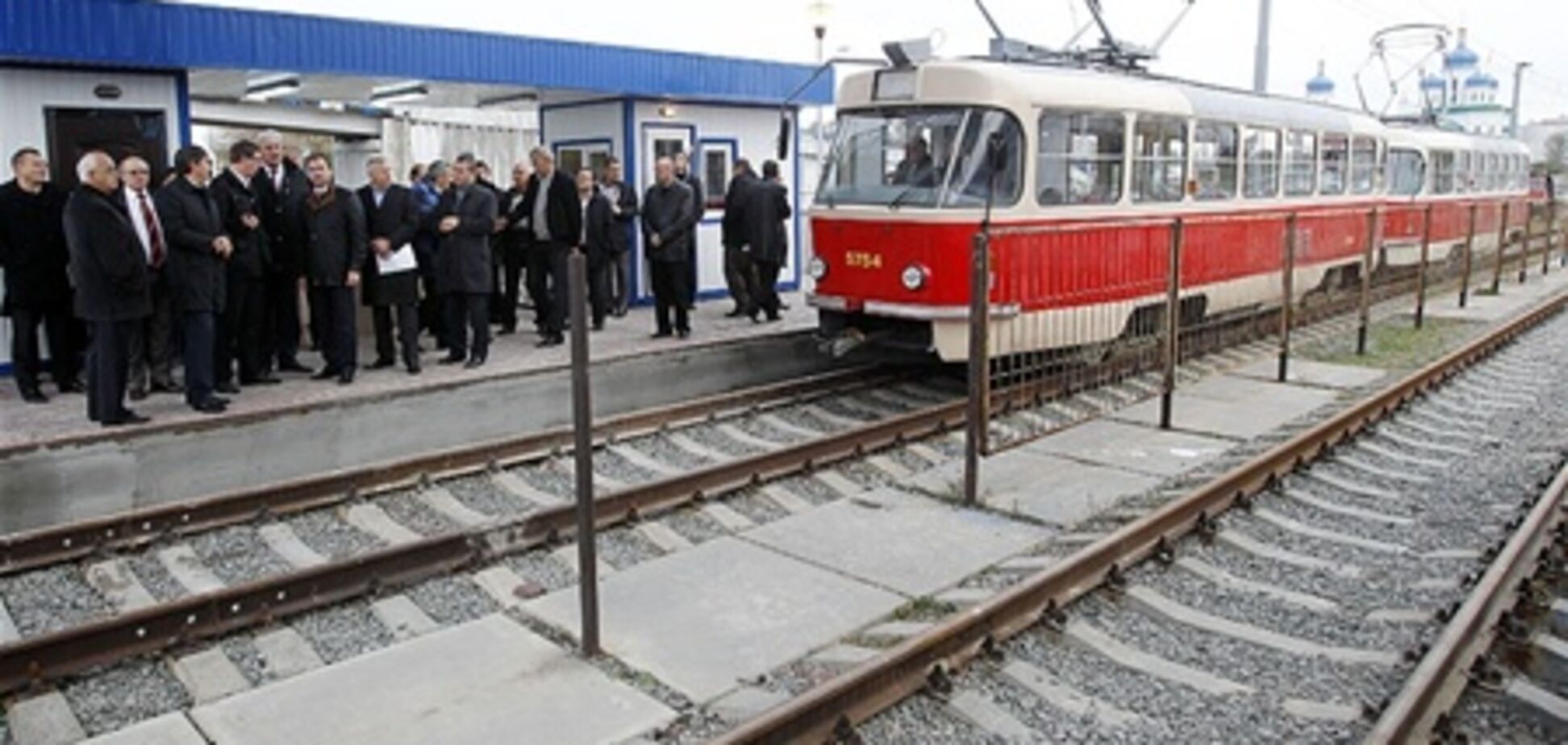 Скоростной трамвай на Троещине будет бесплатным до ноября