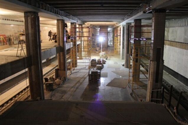 ЧП на станции 'Ипподром': Азаров инициировал расследование