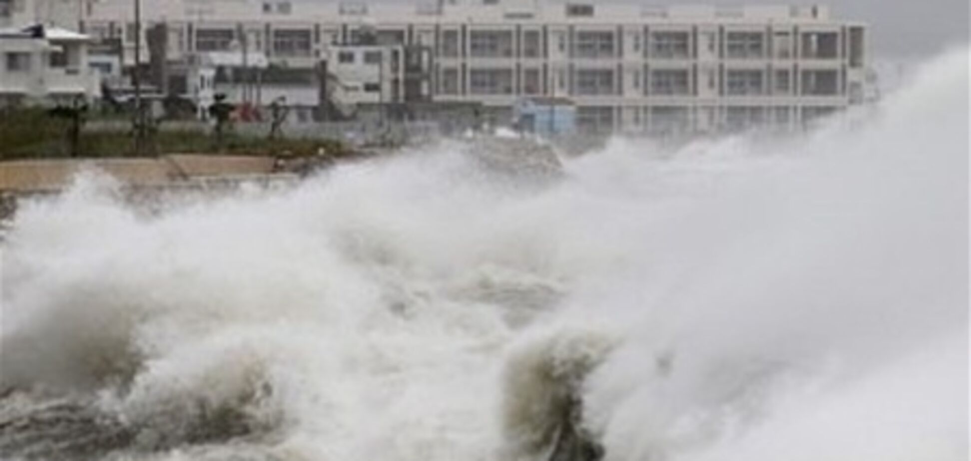 МЗС: українці в результаті тайфуну в Японії не постраждали