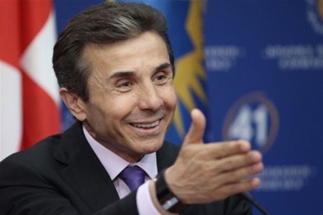 Лидер партии, побеждающей на выборах в Грузии, призвал Саакашвили уйти
